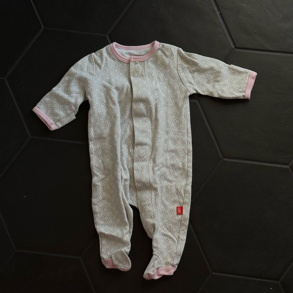 Magnetic Me Pink and Gray Patterned Footie